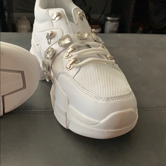 Chunky seller inspired by gucci! Worn ONCE! - Picture 2 of 3